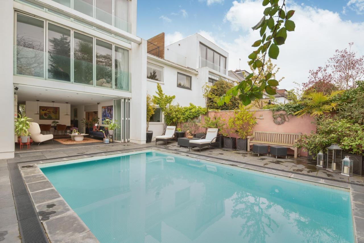 Ferienwohnung Studio For 3 With A Private Balcony In A Cubic House With Outside Pool London Exterior foto